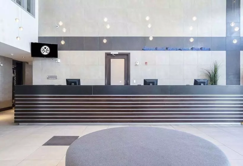 ホテル Sandman Signature Prince George