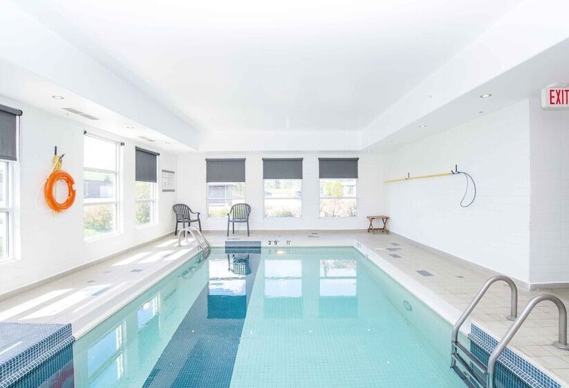 호텔 Sandman Signature Prince George