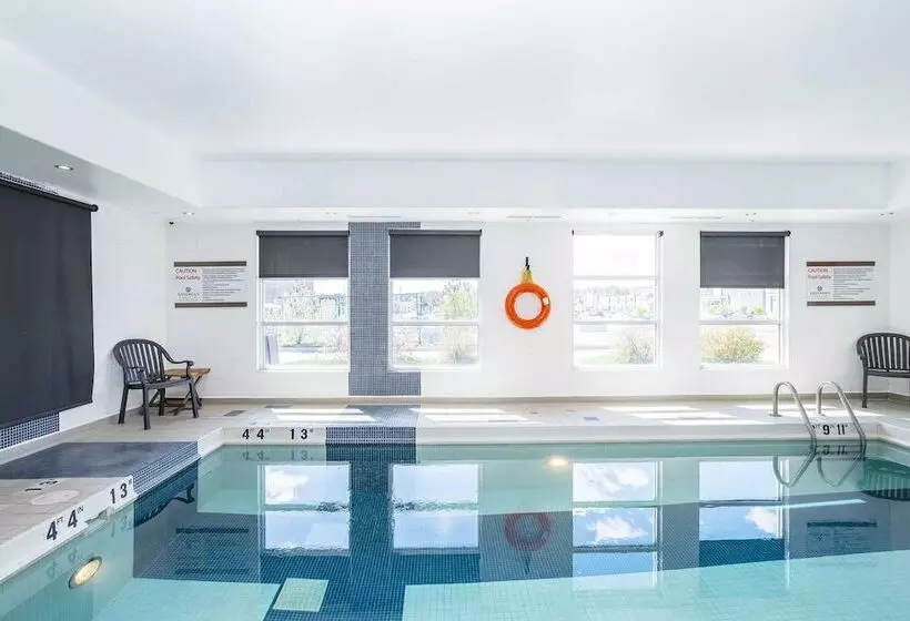 ホテル Sandman Signature Prince George