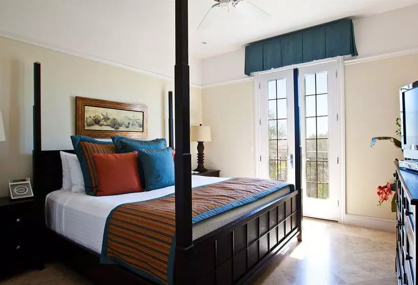 هتل The Regent Grand Resort