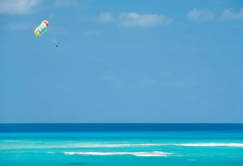 هتل The Regent Grand Resort