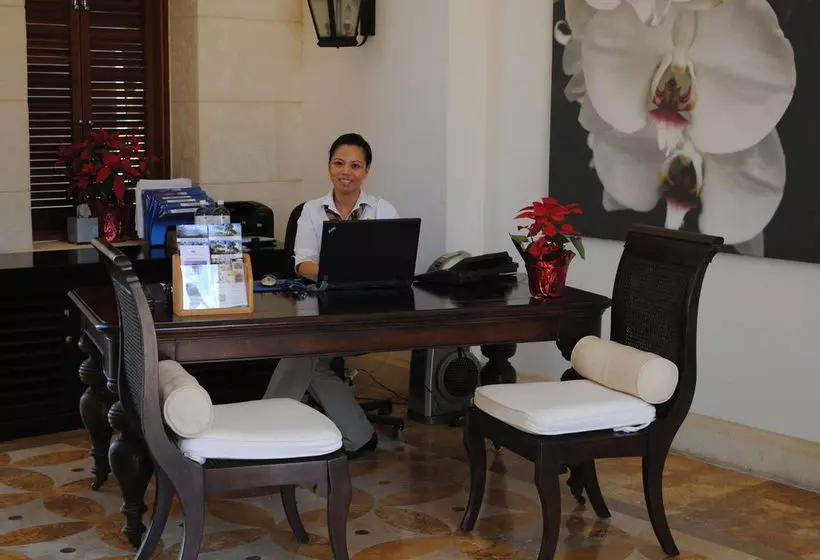 هتل The Regent Grand Resort