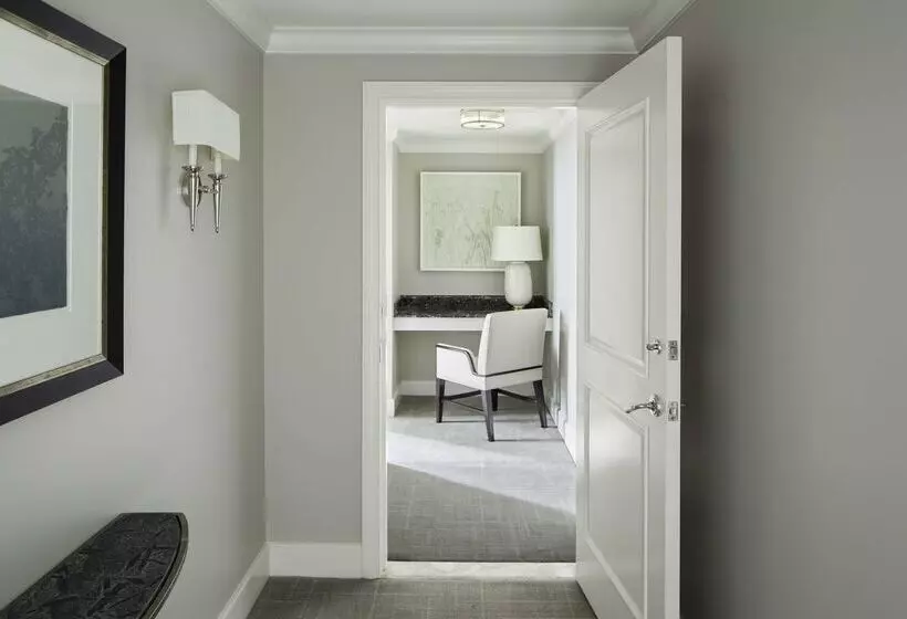 בית מלון כפרי Waldorf Astoria Atlanta Buckhead