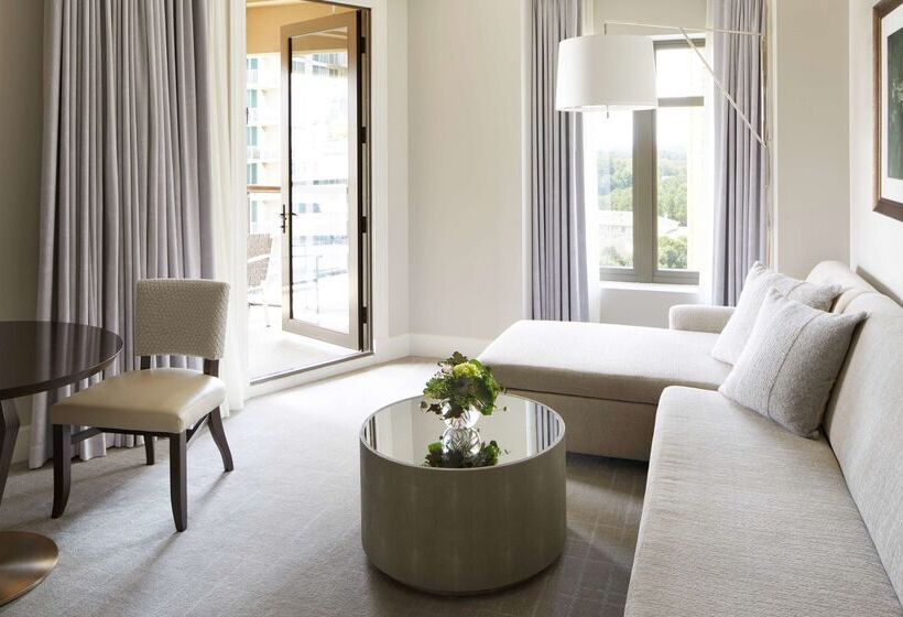 فندق Waldorf Astoria Atlanta Buckhead