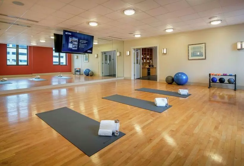 בית מלון כפרי Waldorf Astoria Atlanta Buckhead