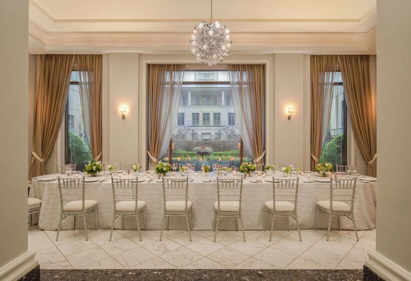 فندق Waldorf Astoria Atlanta Buckhead