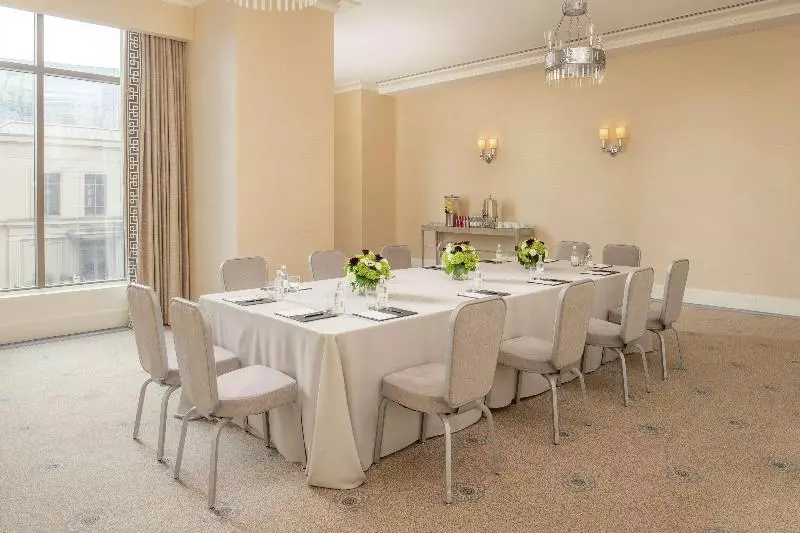 בית מלון כפרי Waldorf Astoria Atlanta Buckhead