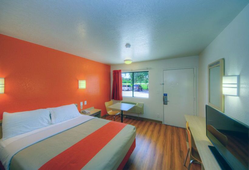 Motel 6 Bradenton, Fl