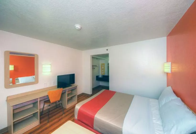 Motel 6 Bradenton, Fl