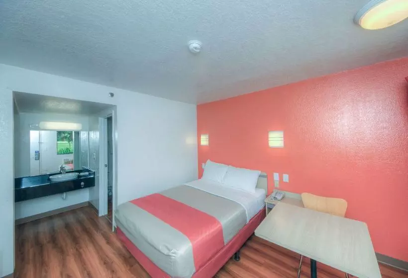 Motel 6 Bradenton, Fl