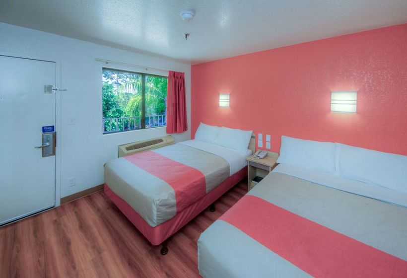 Motel 6 Bradenton, Fl