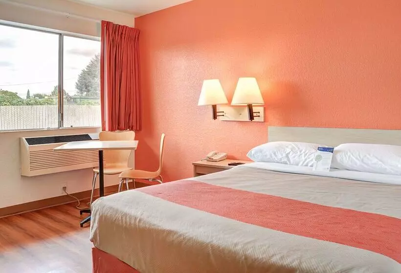 Motel 6 Portland, Or  Central