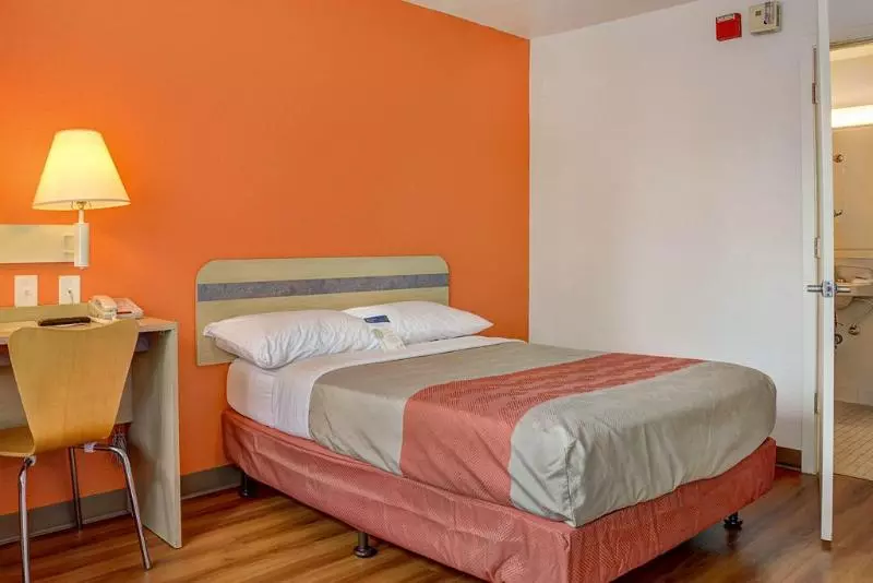 Motel 6 Portland, Or  Central