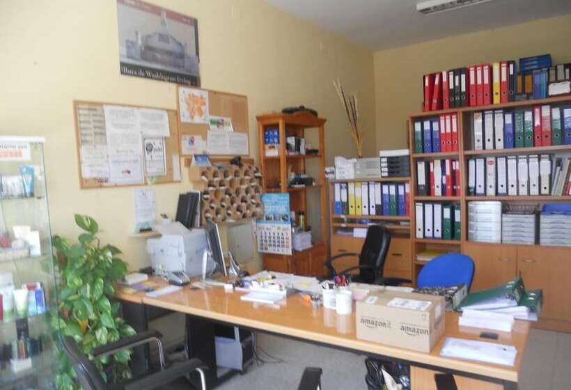 Camping Fuente De Piedra