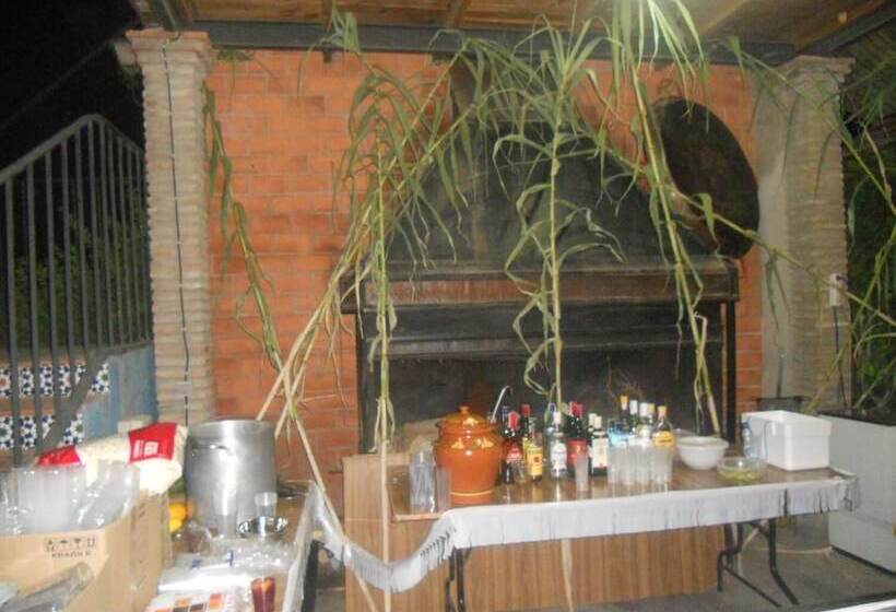 Camping Fuente De Piedra