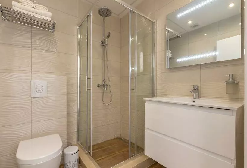 Hostal Pellegrini Luxury Rooms