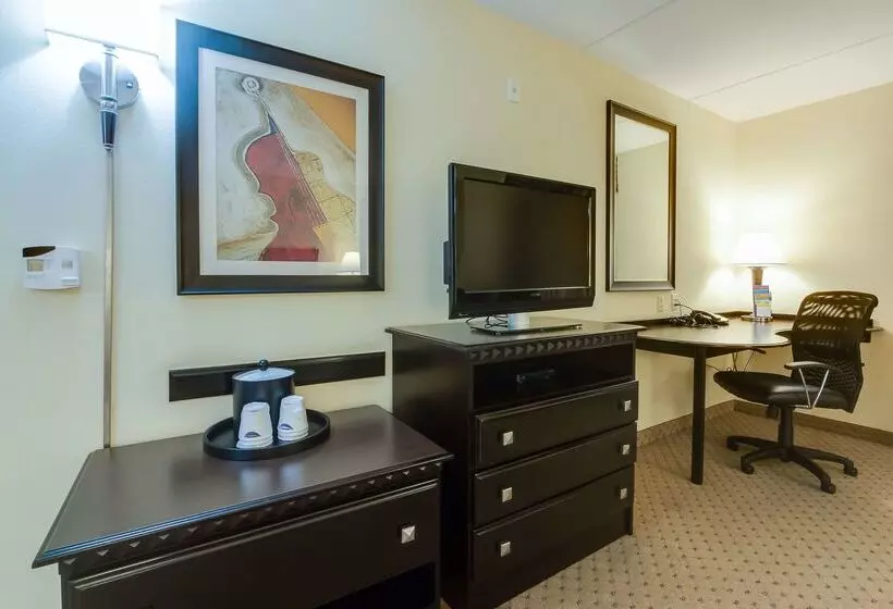 Отель Hampton Inn & Suites Mt. Juliet