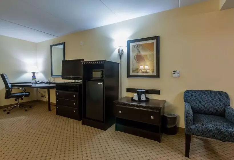 Отель Hampton Inn & Suites Mt. Juliet