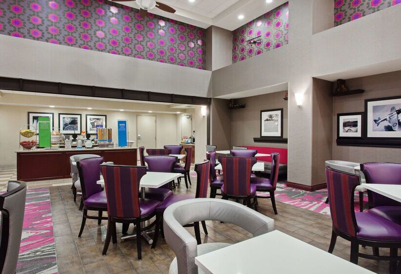 בית מלון כפרי Hampton Inn & Suites Oakland Airport  Alameda