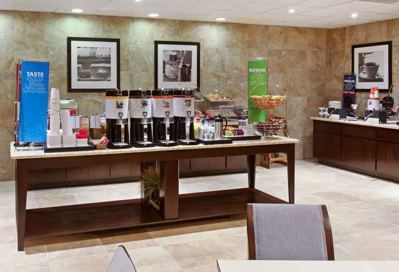 호텔 Hampton Inn & Suites Roseville