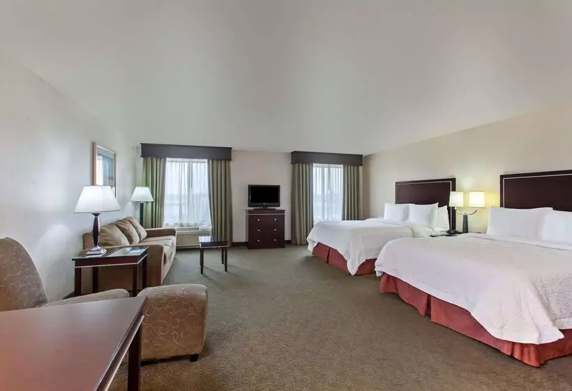 호텔 Hampton Inn & Suites Roseville