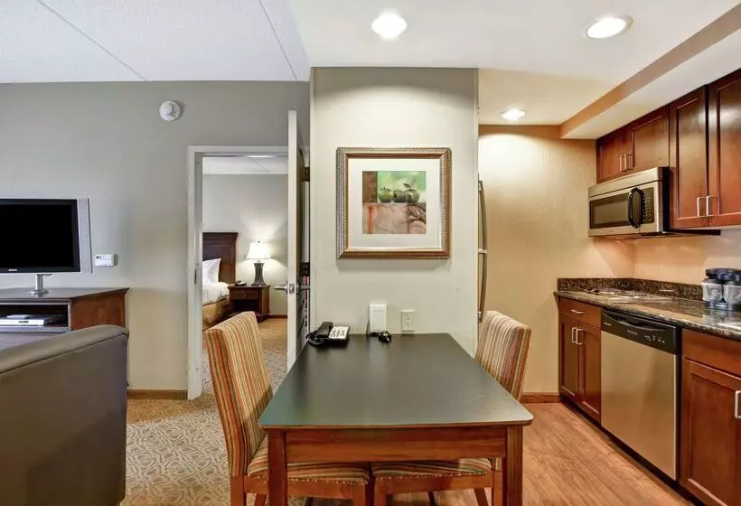 Отель Homewood Suites Fredericksburg