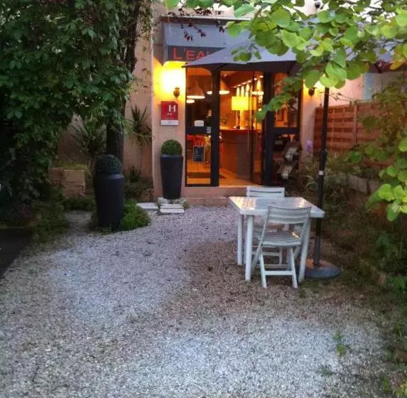 فندق L'Eau Des Collines