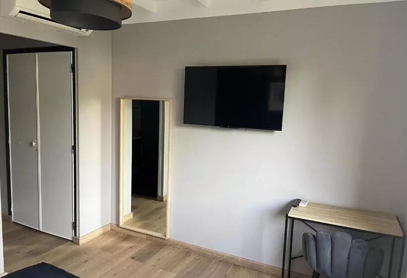 فندق L'Eau Des Collines