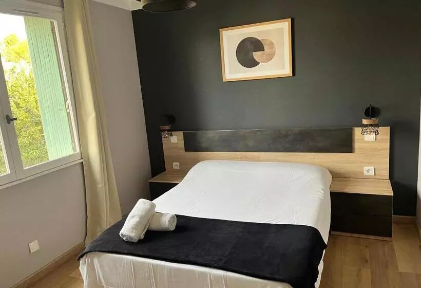 فندق L'Eau Des Collines