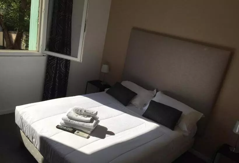 فندق L'Eau Des Collines