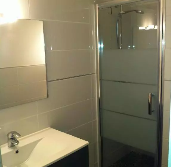 فندق L'Eau Des Collines