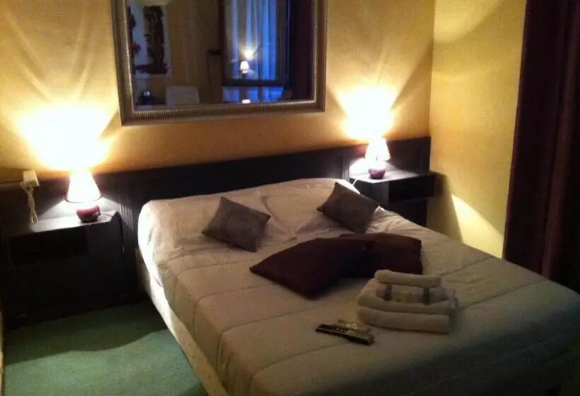 فندق L'Eau Des Collines