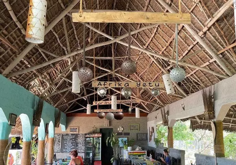 فندق Mbuyuni Beach Village