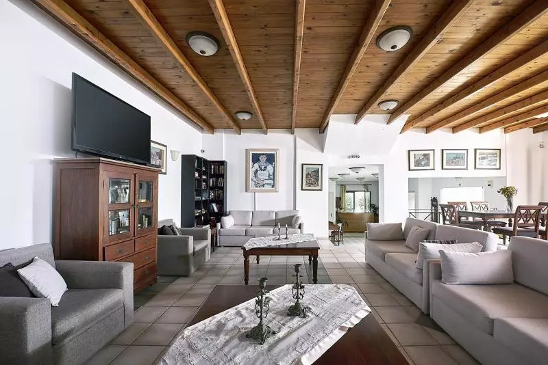 Eva Suites & Apartments