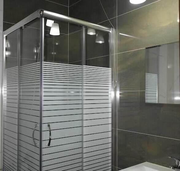 مسافرخانه Pensao Central