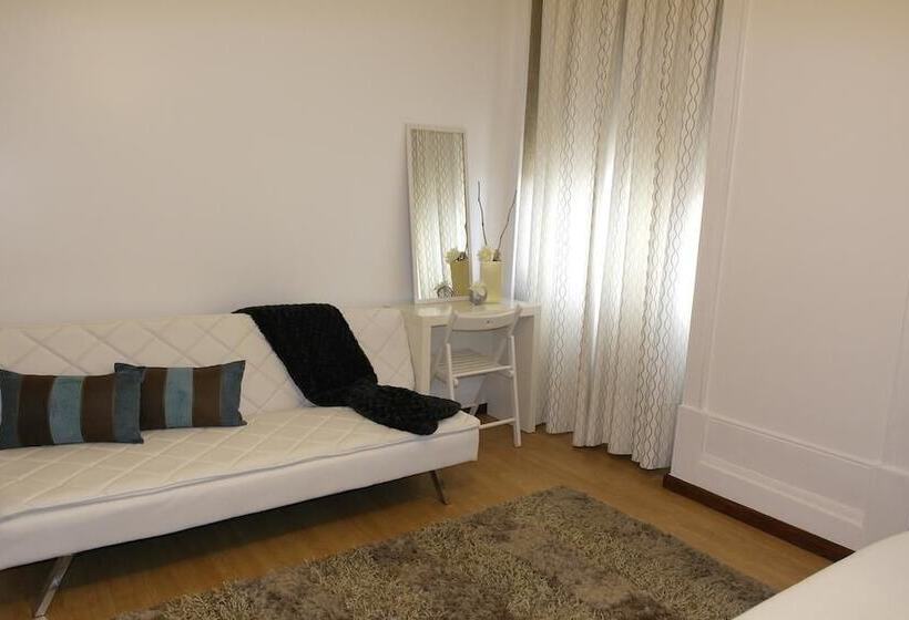 مسافرخانه Pensao Central