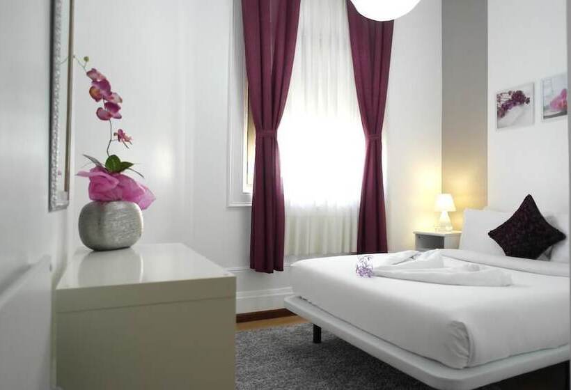 مسافرخانه Pensao Central