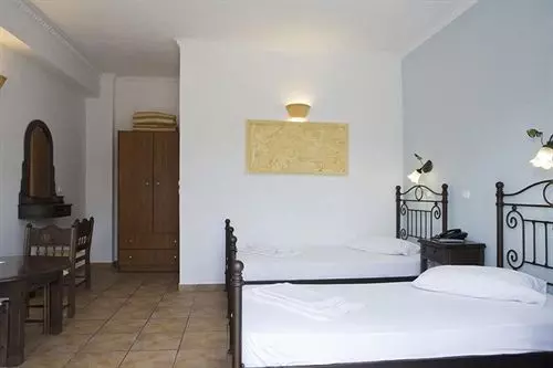 هتل Blue Diamond Bay