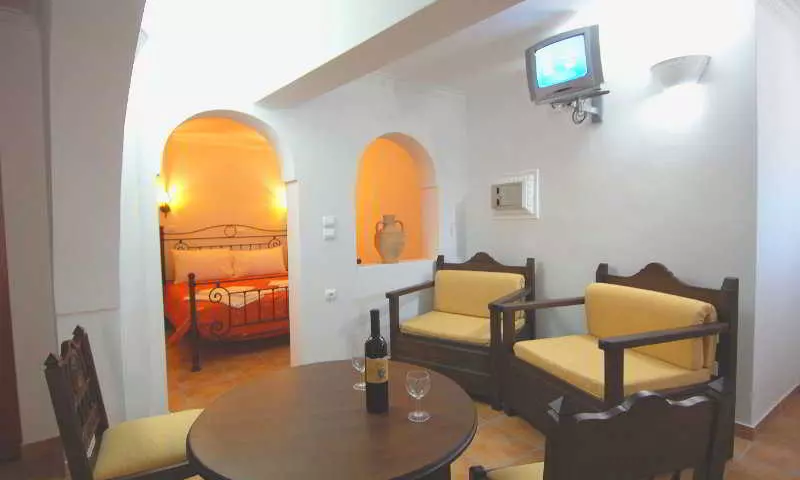 هتل Blue Diamond Bay