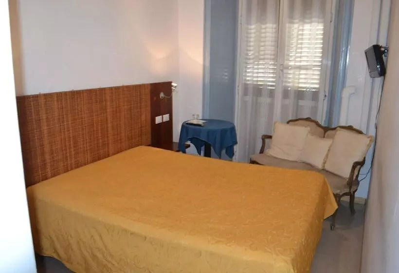 בית מלון כפרי Ferraro