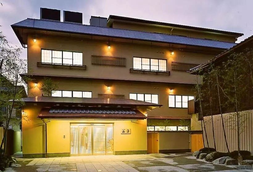 هتل Gion Ryokan Karaku