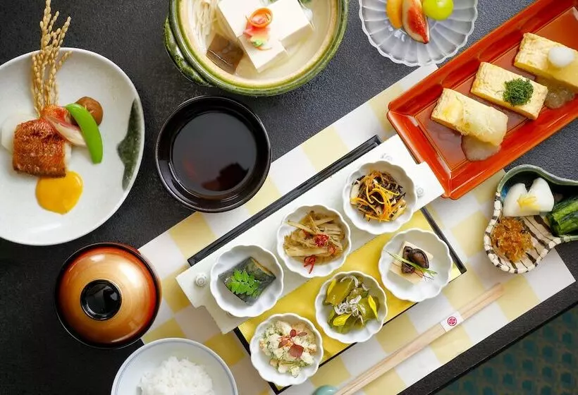 هتل Gion Ryokan Karaku