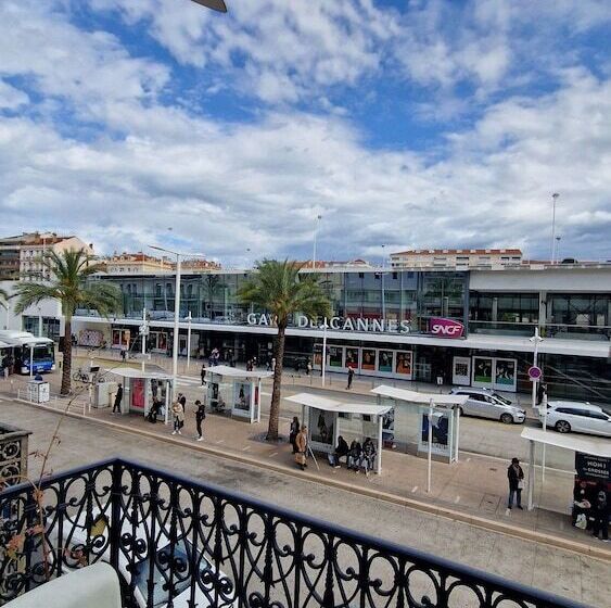 בית מלון כפרי Hôtel Du Nord