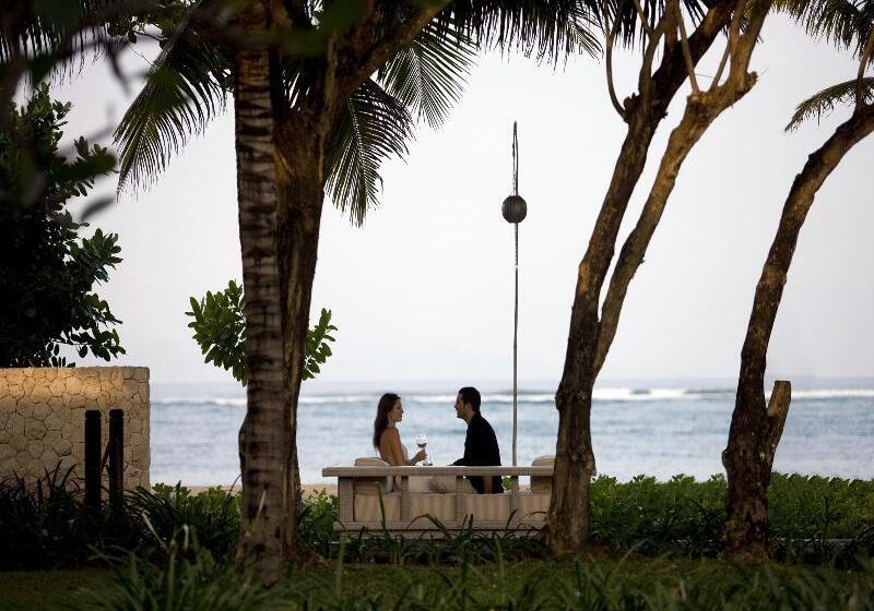 בית מלון כפרי The Royal Santrian