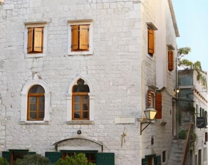 Hotel Bed And Breakfast Vanjaka