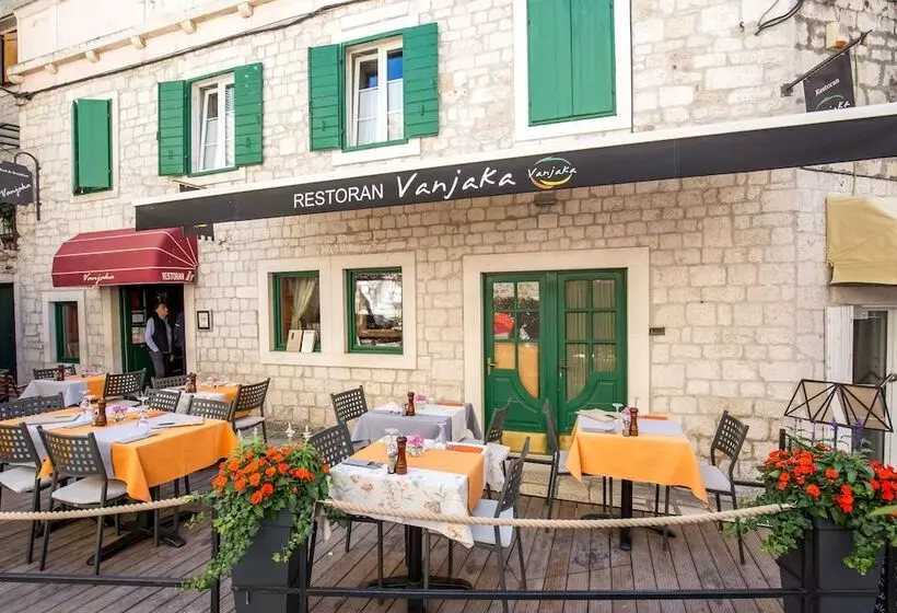 Hotelli Bed And Breakfast Vanjaka