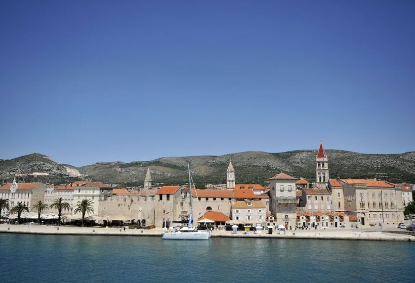 Heritage Hotel Vila Sikaa