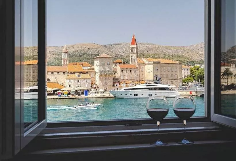 Heritage Hotel Vila Sikaa