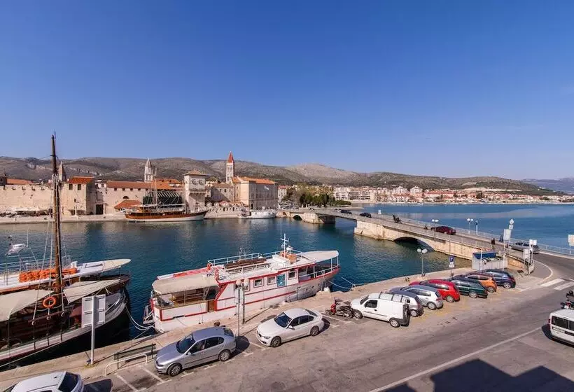 Heritage Hotel Vila Sikaa