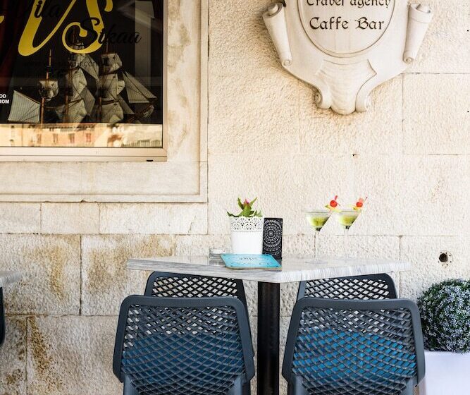 Heritage Hotel Vila Sikaa